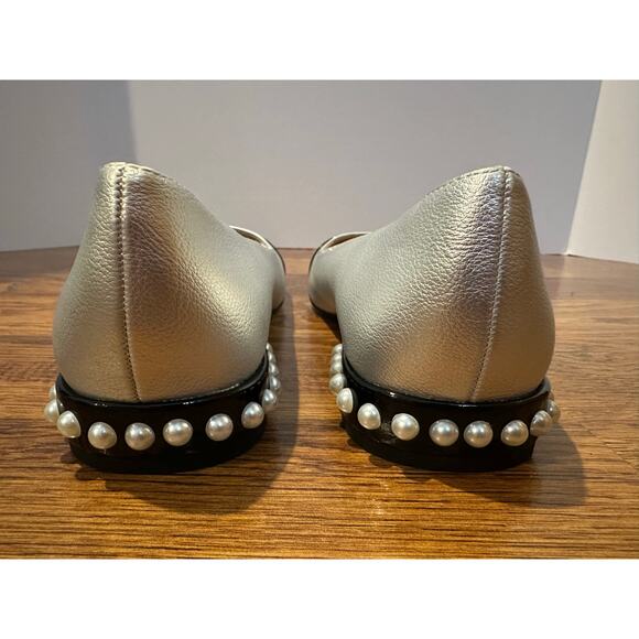 Adrienne Vittadini Corsage Faux Patent Pearl Flats – Silver/Black – Size 9.5 - Picture 6 of 10